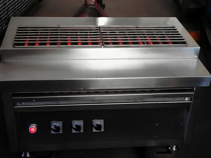 Konro and Hibachi Grills: Cooking Food Konro and Hibachi Grills: Cooking Food