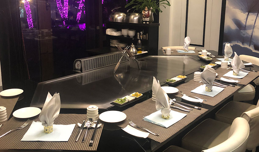 Choosing the Right Teppanyaki Table for Your Restaurant Choosing the Right Teppanyaki Table for Your Restaurant
