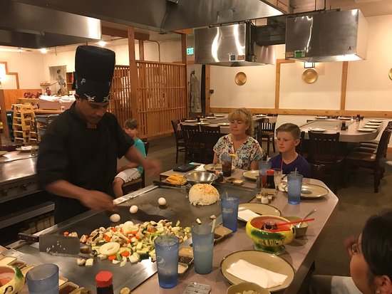 Japanese Hibachi Table Restaurant | Teppanyaki Grill | How to Cook Zucchini? Japanese Hibachi Table Restaurant | Teppanyaki Grill | How to Cook Zucchini?