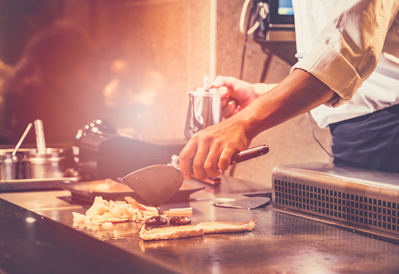 Teppanyaki Grill Table Cooking | What's the secret to good teppanyaki? Teppanyaki Grill Table Cooking | What's the secret to good teppanyaki?